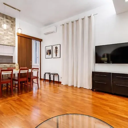 Family With 2br Near Vatican Apartman