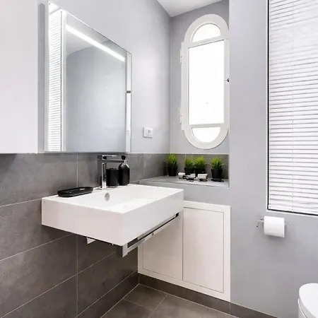Apartman Family With 2br Near Vatican *